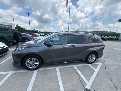 2021 Toyota Sienna Limited 7 Passenger