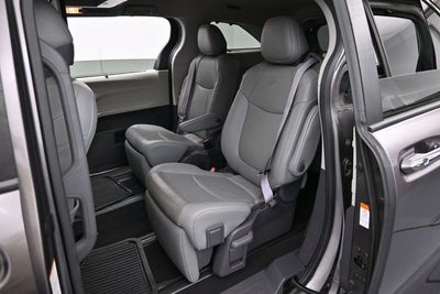 2021 Toyota Sienna Limited 7 Passenger