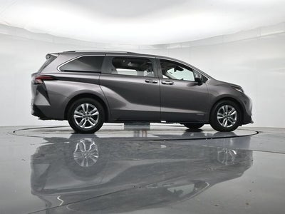 2021 Toyota Sienna Limited 7 Passenger