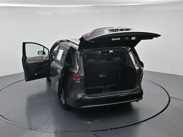 2021 Toyota Sienna Limited 7 Passenger