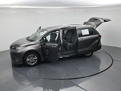 2021 Toyota Sienna Limited 7 Passenger