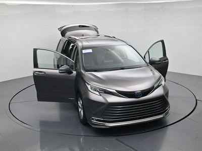 2021 Toyota Sienna Limited 7 Passenger