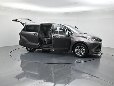 2021 Toyota Sienna Limited 7 Passenger