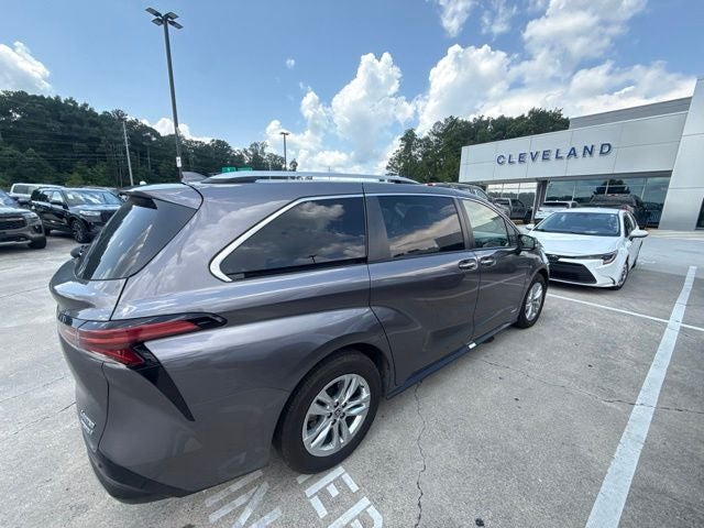 2021 Toyota Sienna Limited 7 Passenger