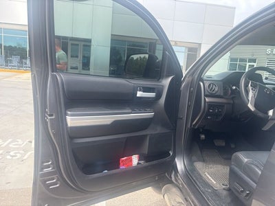 2014 Toyota Tundra SR5