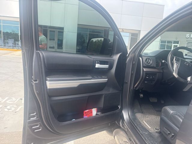 2014 Toyota Tundra SR5