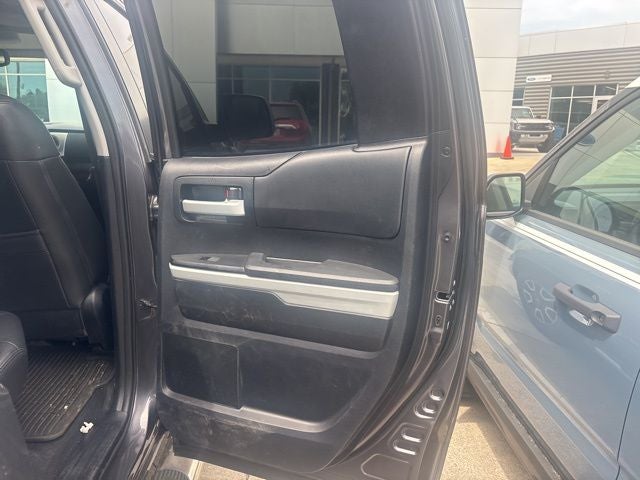 2014 Toyota Tundra SR5