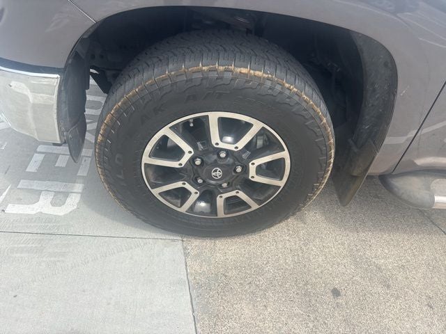 2014 Toyota Tundra SR5