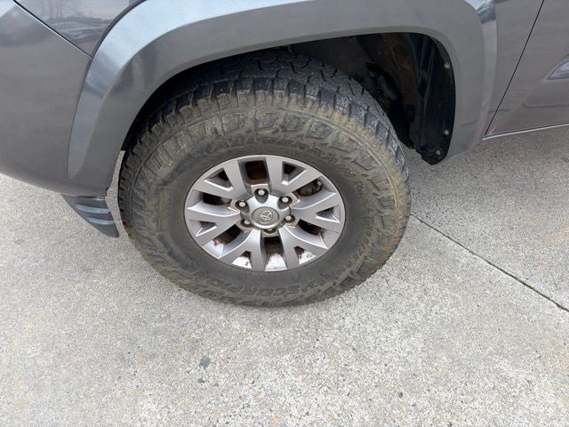 2016 Toyota Tacoma SR5