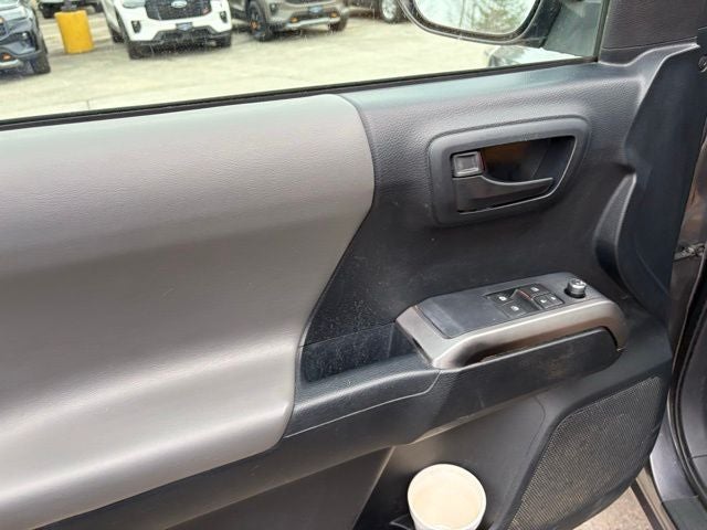 2016 Toyota Tacoma SR5