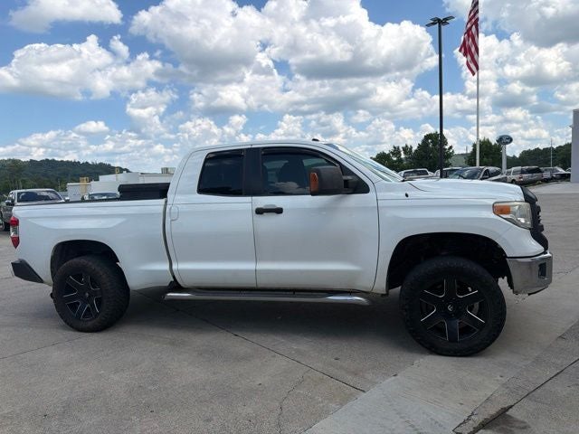 2017 Toyota Tundra SR5