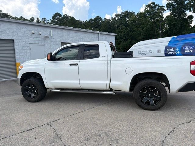 2017 Toyota Tundra SR5
