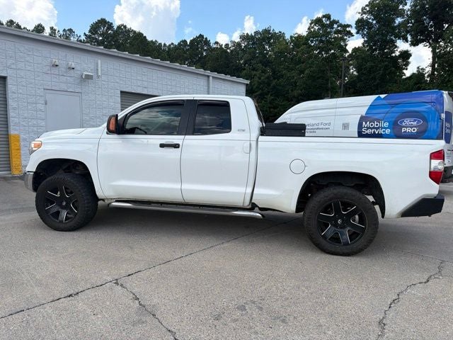 2017 Toyota Tundra SR5