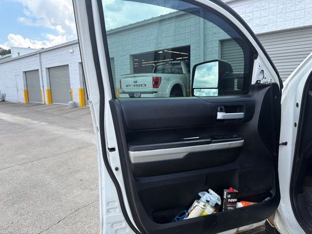 2017 Toyota Tundra SR5