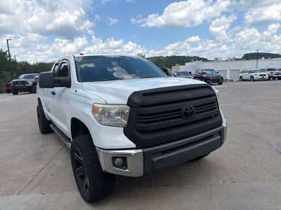 2017 Toyota Tundra SR5