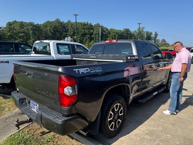 2017 Toyota Tundra SR5