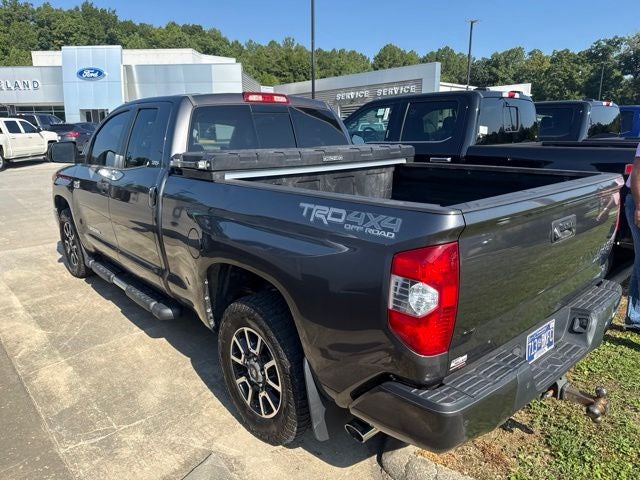2017 Toyota Tundra SR5