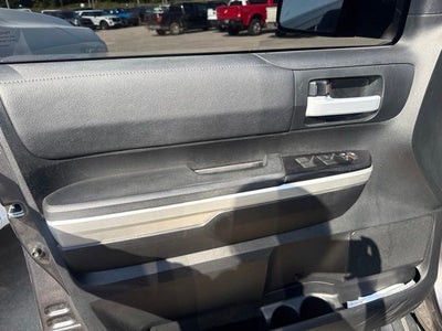 2017 Toyota Tundra SR5