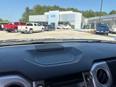 2017 Toyota Tundra SR5