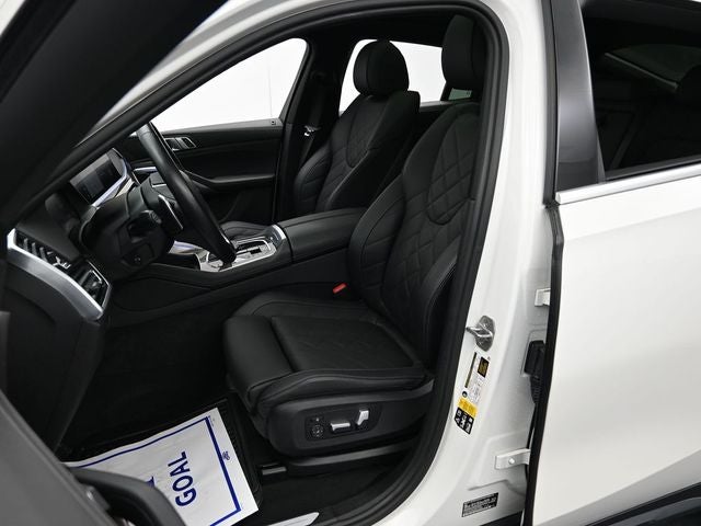 2023 BMW X6 xDrive40i