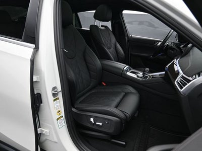 2023 BMW X6 xDrive40i