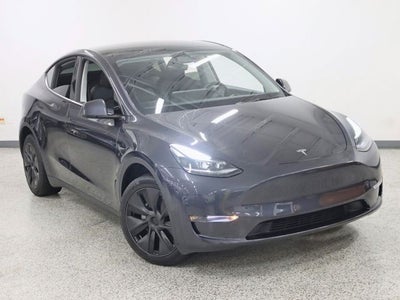 2025 Tesla Model Y Long Range