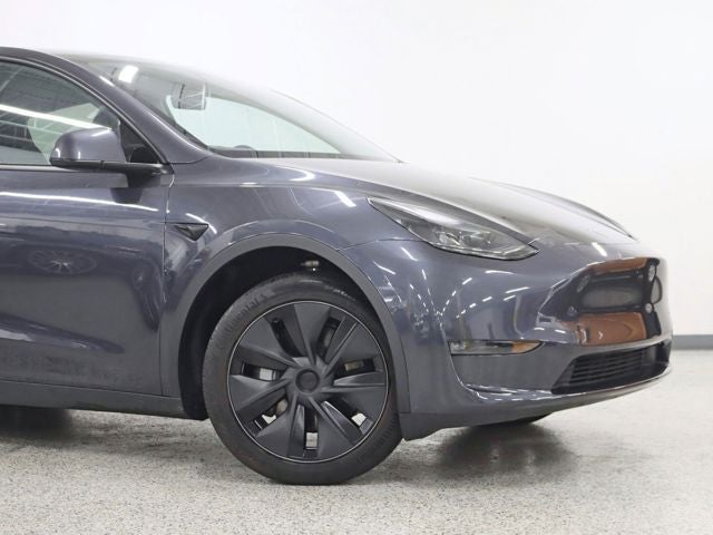 2025 Tesla Model Y Long Range