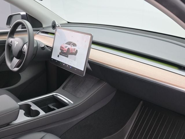 2024 Tesla Model Y Performance