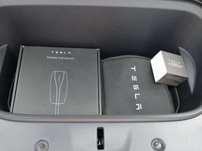 2024 Tesla Model Y Performance