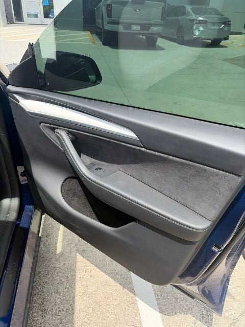 2024 Tesla Model Y Performance