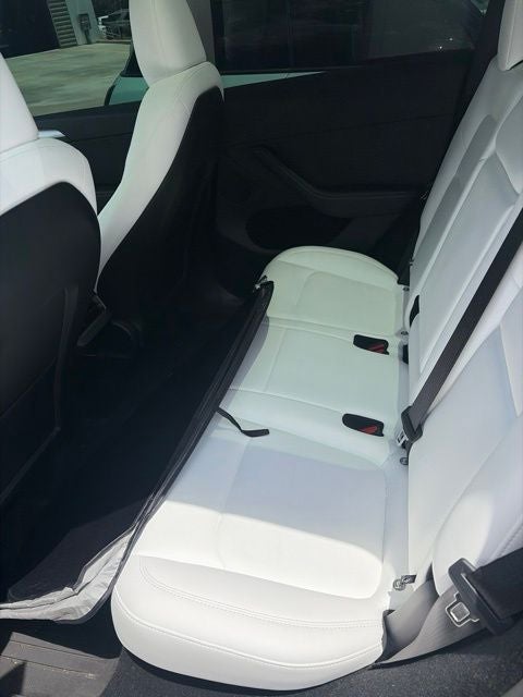 2024 Tesla Model Y Performance