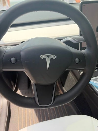 2024 Tesla Model Y Performance
