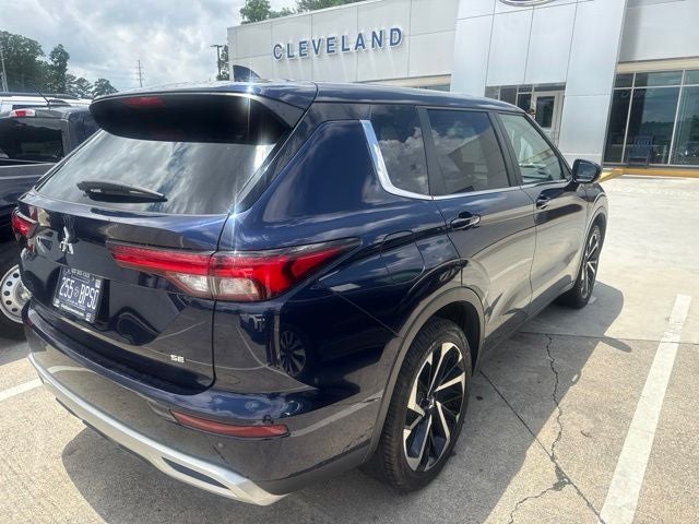 2023 Mitsubishi Outlander SE