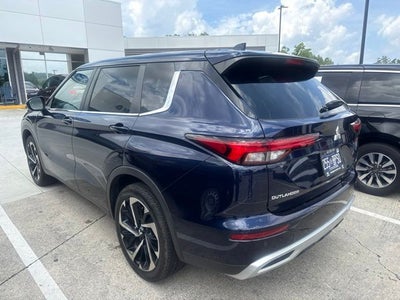 2023 Mitsubishi Outlander SE