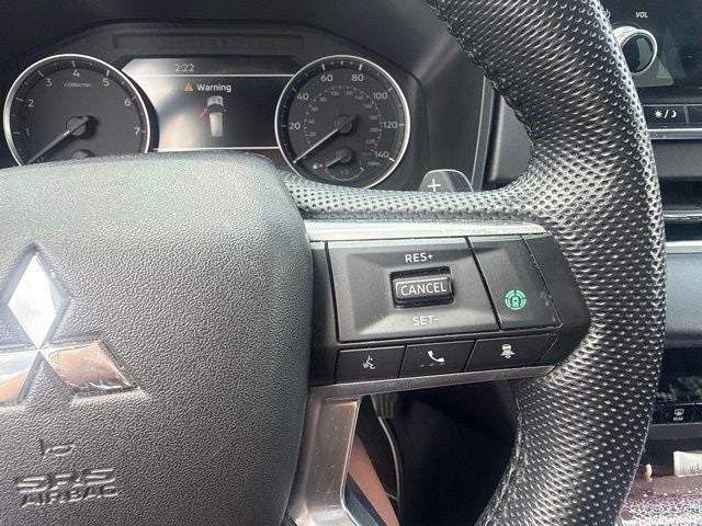 2023 Mitsubishi Outlander SE