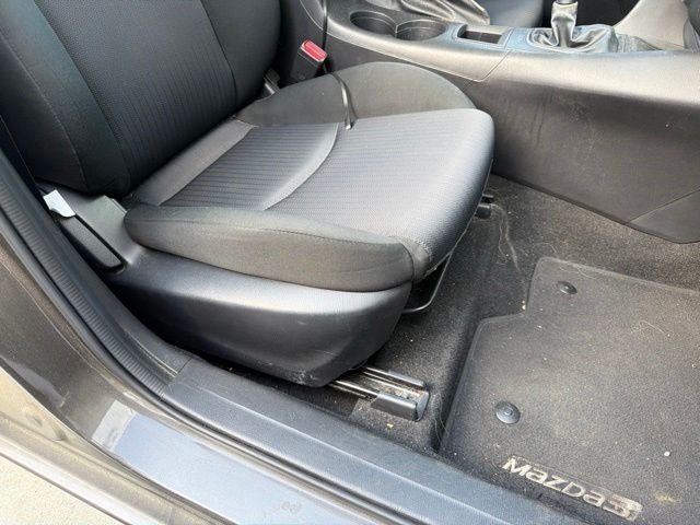 2014 Mazda Mazda3 i Sport