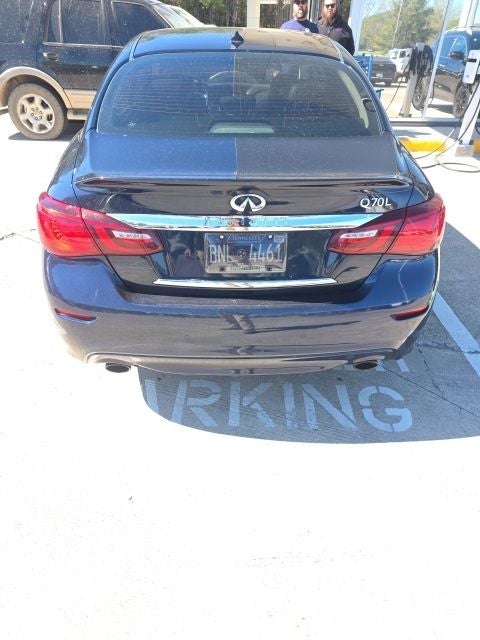 2016 INFINITI Q70L 3.7