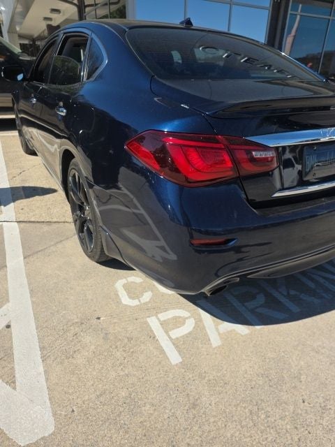 2016 INFINITI Q70L 3.7