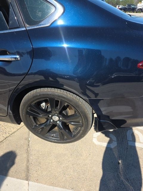 2016 INFINITI Q70L 3.7