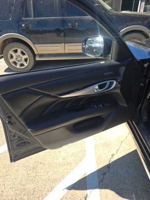 2016 INFINITI Q70L 3.7