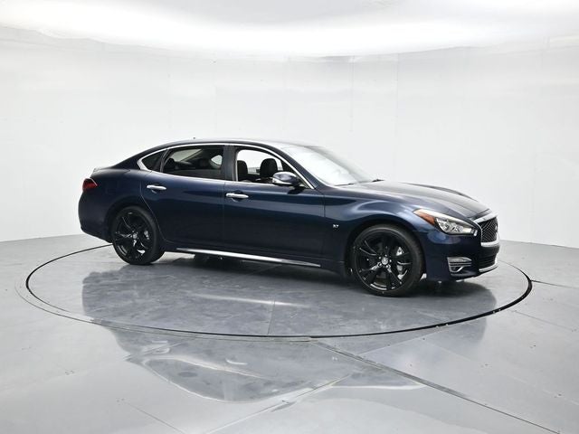 2016 INFINITI Q70L 3.7