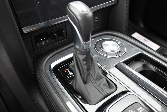 2024 Nissan Armada SV