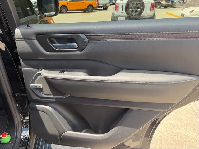 2025 Nissan Armada Platinum