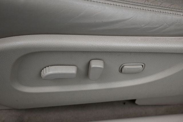 2011 Nissan Murano CrossCabriolet Base