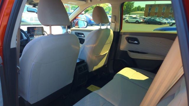 2023 Nissan Rogue Base