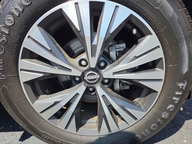 2023 Nissan Rogue Base