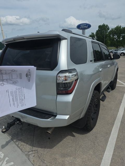 2022 Toyota 4Runner SR5