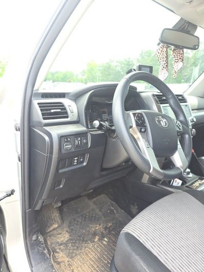 2022 Toyota 4Runner SR5