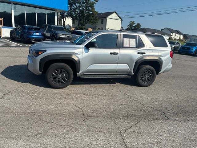 2025 Toyota 4Runner SR5 - Photo 16
