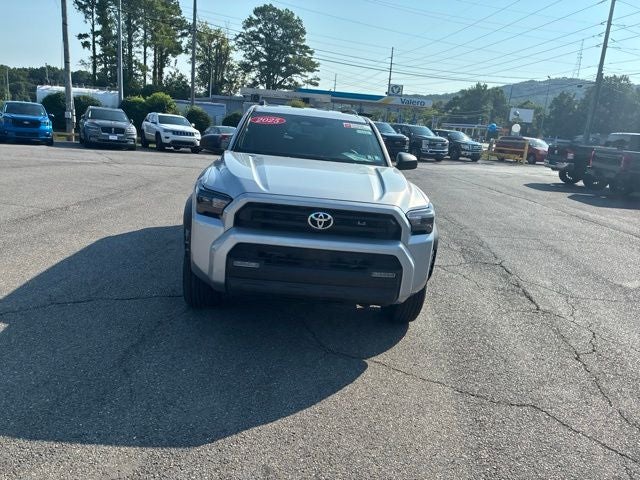 2025 Toyota 4Runner SR5 - Photo 6